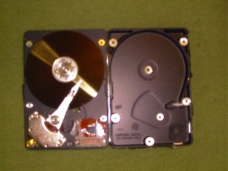 HDD�̒��g